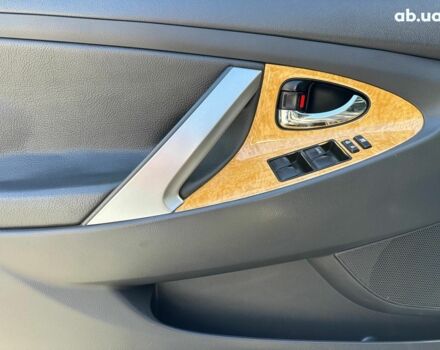 Бежевий Тойота Камрі, об'ємом двигуна 2.4 л та пробігом 325 тис. км за 9890 $, фото 21 на Automoto.ua