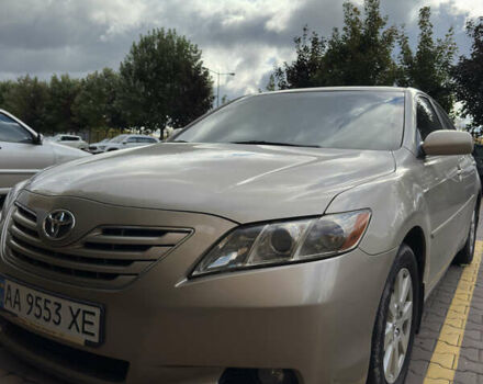 Бежевий Тойота Камрі, об'ємом двигуна 2.4 л та пробігом 232 тис. км за 8199 $, фото 1 на Automoto.ua