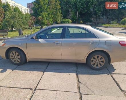 Бежевий Тойота Камрі, об'ємом двигуна 3.46 л та пробігом 153 тис. км за 12700 $, фото 1 на Automoto.ua