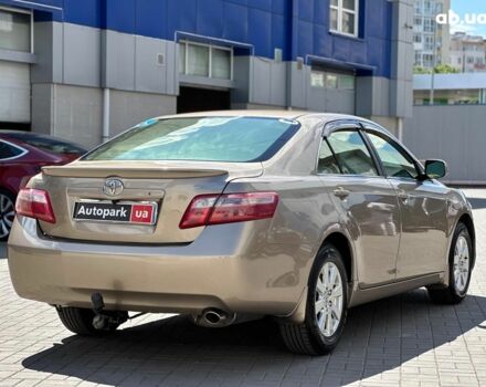 Бежевий Тойота Камрі, об'ємом двигуна 2.4 л та пробігом 325 тис. км за 9890 $, фото 6 на Automoto.ua
