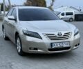 Бежевий Тойота Камрі, об'ємом двигуна 3.5 л та пробігом 243 тис. км за 7600 $, фото 1 на Automoto.ua