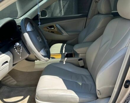 Бежевый Тойота Камри, объемом двигателя 3.5 л и пробегом 250 тыс. км за 8599 $, фото 16 на Automoto.ua