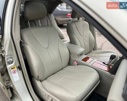 Бежевый Тойота Камри, объемом двигателя 3.5 л и пробегом 175 тыс. км за 7800 $, фото 21 на Automoto.ua