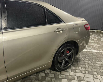 Бежевый Тойота Камри, объемом двигателя 2.4 л и пробегом 400 тыс. км за 6750 $, фото 7 на Automoto.ua