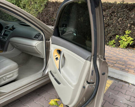 Бежевий Тойота Камрі, об'ємом двигуна 2.4 л та пробігом 232 тис. км за 8199 $, фото 17 на Automoto.ua