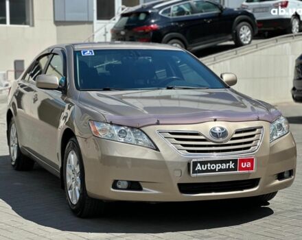 Бежевий Тойота Камрі, об'ємом двигуна 2.4 л та пробігом 325 тис. км за 9890 $, фото 2 на Automoto.ua