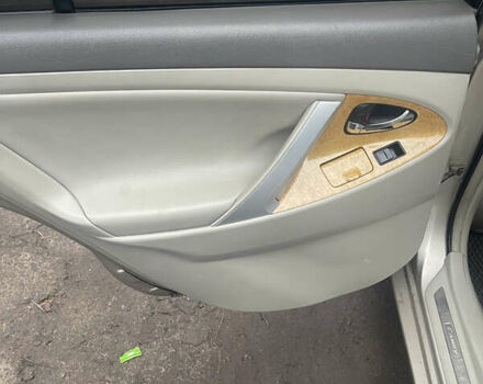 Бежевый Тойота Камри, объемом двигателя 2.4 л и пробегом 400 тыс. км за 6750 $, фото 32 на Automoto.ua