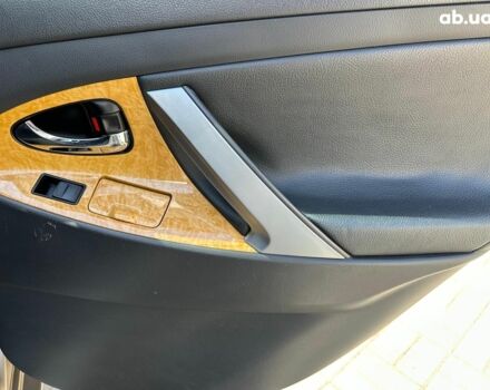 Бежевий Тойота Камрі, об'ємом двигуна 2.4 л та пробігом 325 тис. км за 9890 $, фото 17 на Automoto.ua