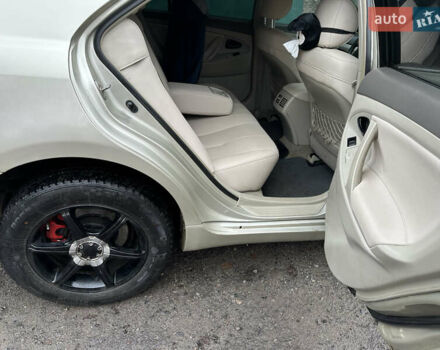 Бежевий Тойота Камрі, об'ємом двигуна 2.4 л та пробігом 230 тис. км за 7700 $, фото 3 на Automoto.ua