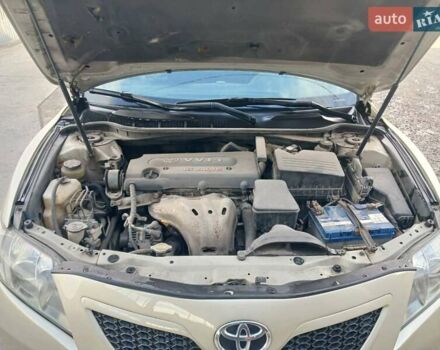 Бежевый Тойота Камри, объемом двигателя 2.4 л и пробегом 285 тыс. км за 6450 $, фото 3 на Automoto.ua