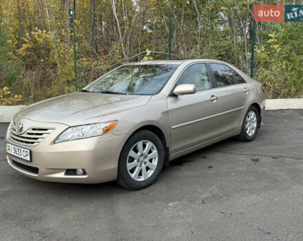 Бежевий Тойота Камрі, об'ємом двигуна 3.5 л та пробігом 183 тис. км за 10700 $, фото 1 на Automoto.ua