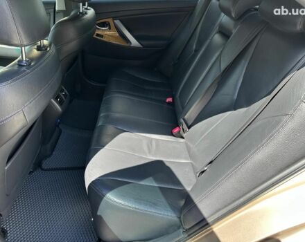 Бежевий Тойота Камрі, об'ємом двигуна 2.4 л та пробігом 325 тис. км за 9890 $, фото 15 на Automoto.ua