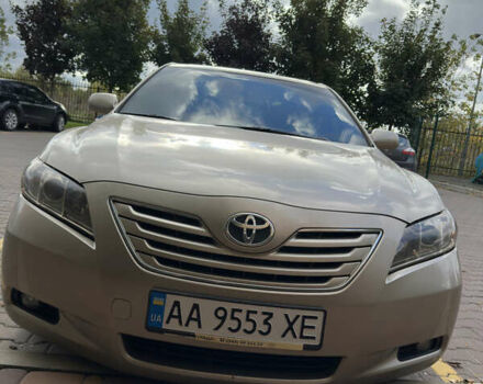 Бежевий Тойота Камрі, об'ємом двигуна 2.4 л та пробігом 232 тис. км за 8199 $, фото 2 на Automoto.ua