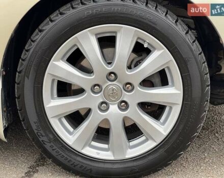 Бежевый Тойота Камри, объемом двигателя 3.5 л и пробегом 175 тыс. км за 7800 $, фото 24 на Automoto.ua