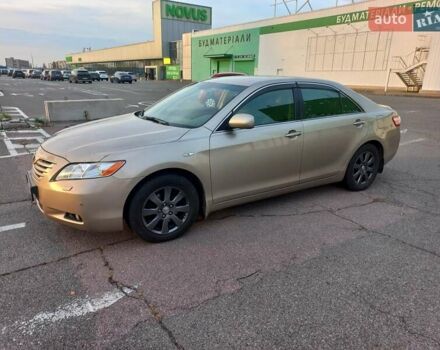 Бежевий Тойота Камрі, об'ємом двигуна 3.46 л та пробігом 228 тис. км за 10400 $, фото 2 на Automoto.ua