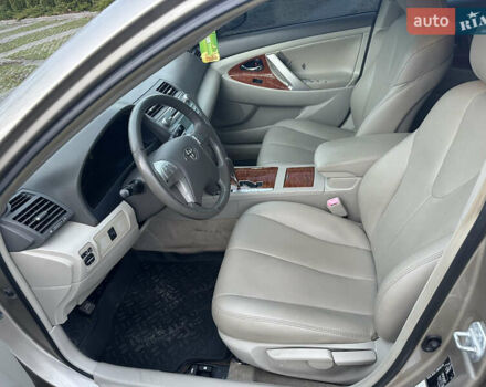 Бежевый Тойота Камри, объемом двигателя 2.4 л и пробегом 117 тыс. км за 7499 $, фото 11 на Automoto.ua