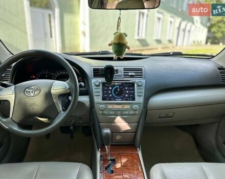 Бежевий Тойота Камрі, об'ємом двигуна 2.36 л та пробігом 149 тис. км за 9000 $, фото 9 на Automoto.ua