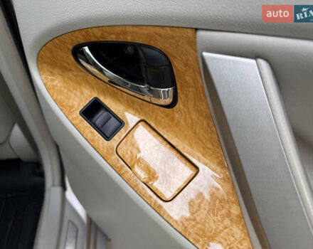 Бежевый Тойота Камри, объемом двигателя 3.5 л и пробегом 156 тыс. км за 9500 $, фото 39 на Automoto.ua