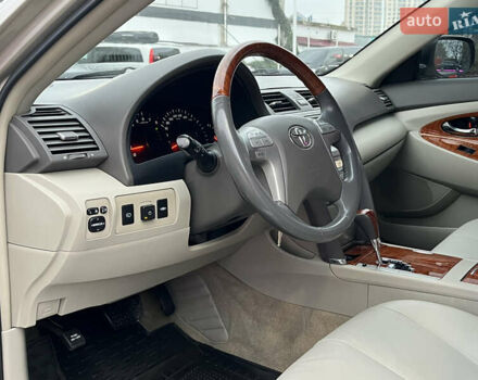 Бежевий Тойота Камрі, об'ємом двигуна 3.5 л та пробігом 170 тис. км за 9900 $, фото 38 на Automoto.ua