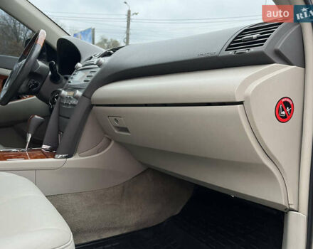 Бежевий Тойота Камрі, об'ємом двигуна 3.5 л та пробігом 170 тис. км за 9900 $, фото 64 на Automoto.ua