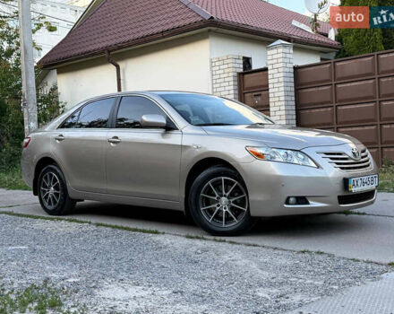 Тойота Камри 2008 в Харькове на Automoto.ua Бежевый Тойота Камри, объемом двигателя 2.4 л и пробегом 73 тыс. км за 10000 $, фото 4 на Automoto.ua