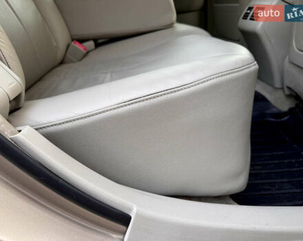 Бежевый Тойота Камри, объемом двигателя 3.5 л и пробегом 156 тыс. км за 9500 $, фото 36 на Automoto.ua