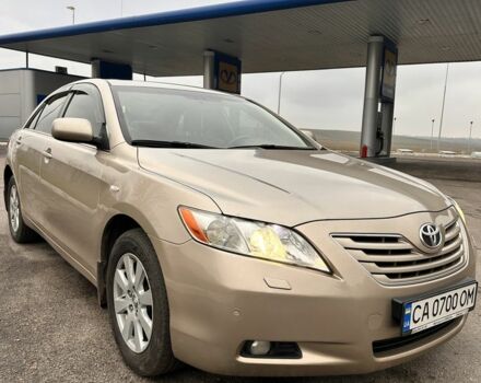 Бежевый Тойота Камри, объемом двигателя 2.4 л и пробегом 230 тыс. км за 5700 $, фото 1 на Automoto.ua