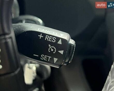 Бежевый Тойота Камри, объемом двигателя 2.36 л и пробегом 144 тыс. км за 10950 $, фото 20 на Automoto.ua