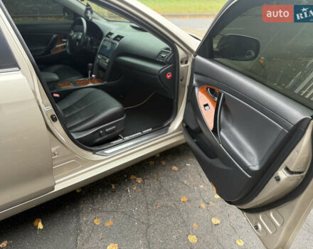 Бежевий Тойота Камрі, об'ємом двигуна 2.36 л та пробігом 320 тис. км за 6700 $, фото 21 на Automoto.ua