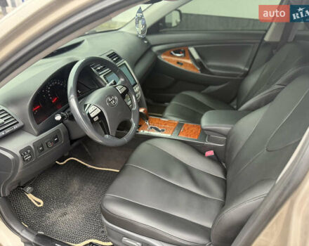 Бежевий Тойота Камрі, об'ємом двигуна 2.36 л та пробігом 320 тис. км за 6700 $, фото 26 на Automoto.ua