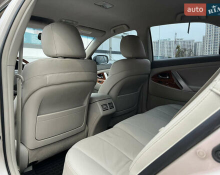 Бежевий Тойота Камрі, об'ємом двигуна 3.5 л та пробігом 170 тис. км за 9900 $, фото 56 на Automoto.ua