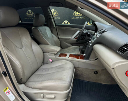 Бежевий Тойота Камрі, об'ємом двигуна 2.4 л та пробігом 305 тис. км за 7500 $, фото 11 на Automoto.ua