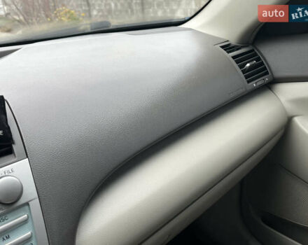 Бежевий Тойота Камрі, об'ємом двигуна 3.5 л та пробігом 170 тис. км за 8999 $, фото 20 на Automoto.ua