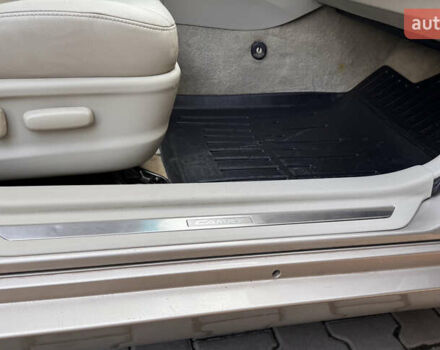 Бежевый Тойота Камри, объемом двигателя 3.5 л и пробегом 156 тыс. км за 9500 $, фото 33 на Automoto.ua