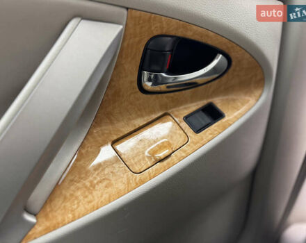 Бежевый Тойота Камри, объемом двигателя 3.5 л и пробегом 156 тыс. км за 9500 $, фото 42 на Automoto.ua