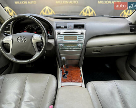Бежевий Тойота Камрі, об'ємом двигуна 2.4 л та пробігом 305 тис. км за 7500 $, фото 18 на Automoto.ua