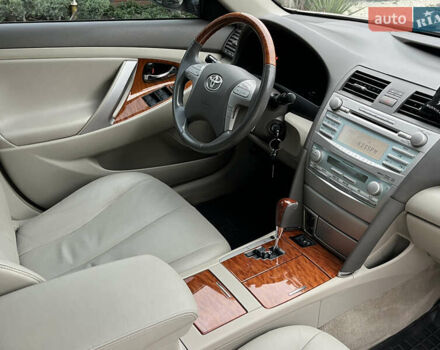 Бежевий Тойота Камрі, об'ємом двигуна 3.5 л та пробігом 170 тис. км за 8999 $, фото 32 на Automoto.ua