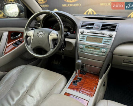 Бежевий Тойота Камрі, об'ємом двигуна 2.4 л та пробігом 305 тис. км за 7500 $, фото 17 на Automoto.ua