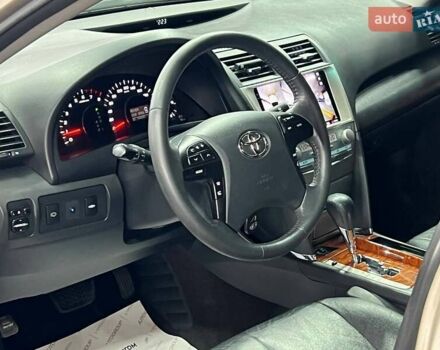 Бежевый Тойота Камри, объемом двигателя 2.36 л и пробегом 144 тыс. км за 10950 $, фото 9 на Automoto.ua