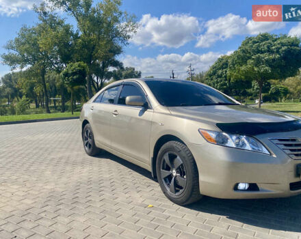 Бежевый Тойота Камри, объемом двигателя 2.36 л и пробегом 320 тыс. км за 6250 $, фото 1 на Automoto.ua