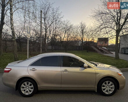 Бежевый Тойота Камри, объемом двигателя 2.4 л и пробегом 90 тыс. км за 11500 $, фото 3 на Automoto.ua