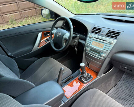 Тойота Камри 2008 в Харькове на Automoto.ua Бежевый Тойота Камри, объемом двигателя 2.4 л и пробегом 73 тыс. км за 10000 $, фото 56 на Automoto.ua