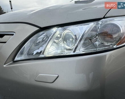 Бежевый Тойота Камри, объемом двигателя 3.5 л и пробегом 339 тыс. км за 9300 $, фото 10 на Automoto.ua