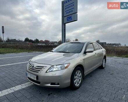 Бежевый Тойота Камри, объемом двигателя 3.5 л и пробегом 339 тыс. км за 9300 $, фото 8 на Automoto.ua