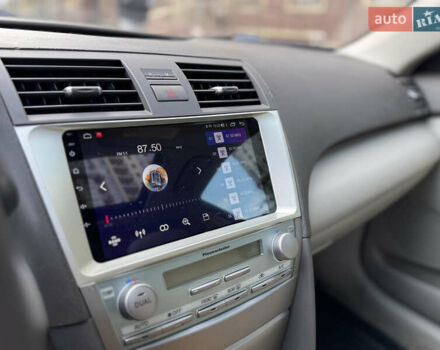 Бежевый Тойота Камри, объемом двигателя 3.5 л и пробегом 156 тыс. км за 9500 $, фото 43 на Automoto.ua