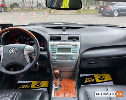 Бежевый Тойота Камри, объемом двигателя 3.5 л и пробегом 338 тыс. км за 9600 $, фото 10 на Automoto.ua