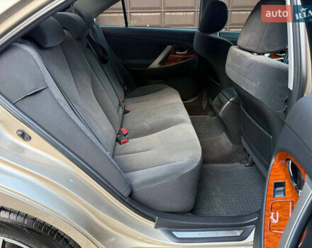 Тойота Камри 2008 в Харькове на Automoto.ua Бежевый Тойота Камри, объемом двигателя 2.4 л и пробегом 73 тыс. км за 10000 $, фото 44 на Automoto.ua