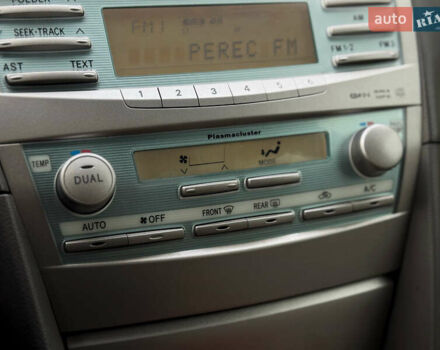 Бежевий Тойота Камрі, об'ємом двигуна 2.4 л та пробігом 305 тис. км за 7500 $, фото 26 на Automoto.ua