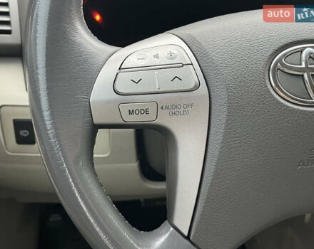 Бежевий Тойота Камрі, об'ємом двигуна 3.5 л та пробігом 170 тис. км за 8999 $, фото 24 на Automoto.ua