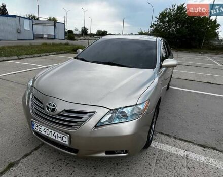 Бежевий Тойота Камрі, об'ємом двигуна 2.4 л та пробігом 300 тис. км за 8200 $, фото 1 на Automoto.ua
